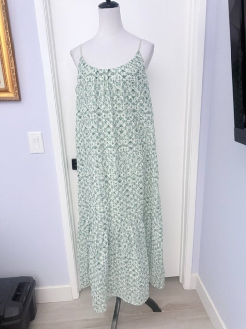 The good Journey Austin Sleeveless Tiered Midi dress